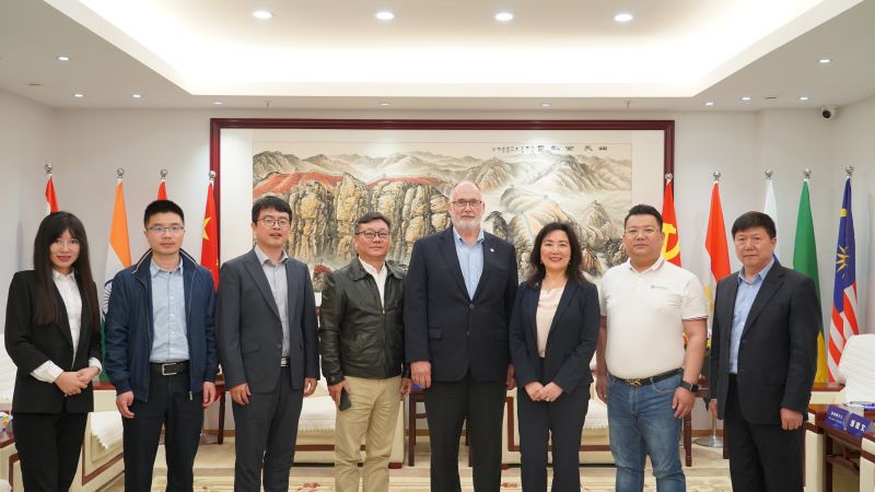 热烈欢迎 || 美国堪萨斯州代表团一行到访爱体育(中国)参观交流