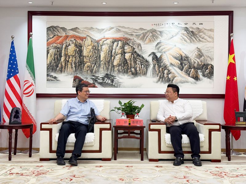 深化产学研融合｜红旗区委常委、组织部部长万鹏，区人社局局长许娟一行赴爱体育(中国)调研人才建设工作